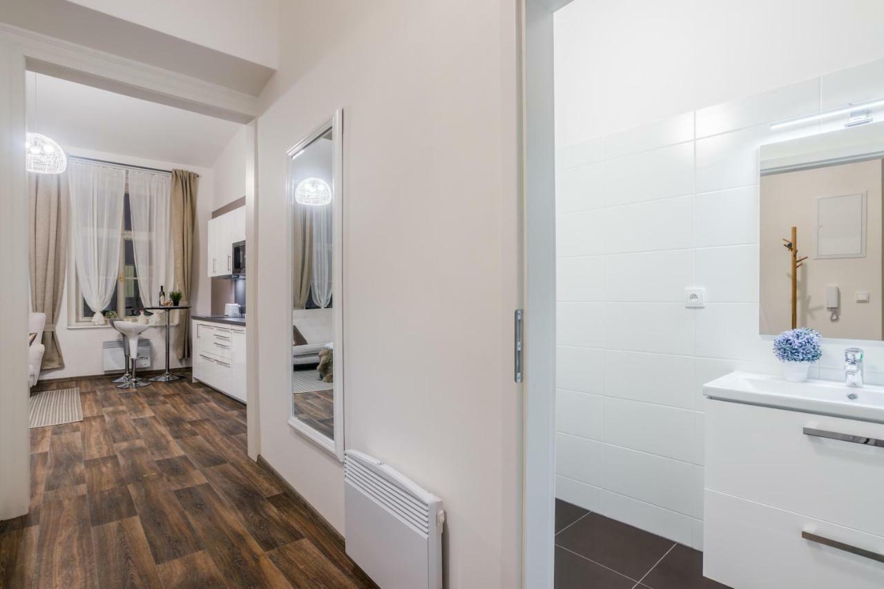 Prague Apt Near Charles Bridge By Michal&Friends Exterior foto