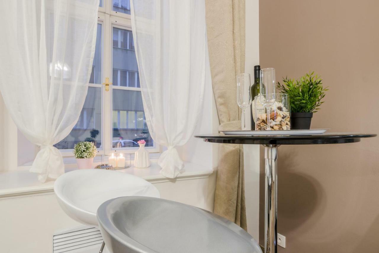 Prague Apt Near Charles Bridge By Michal&Friends Exterior foto